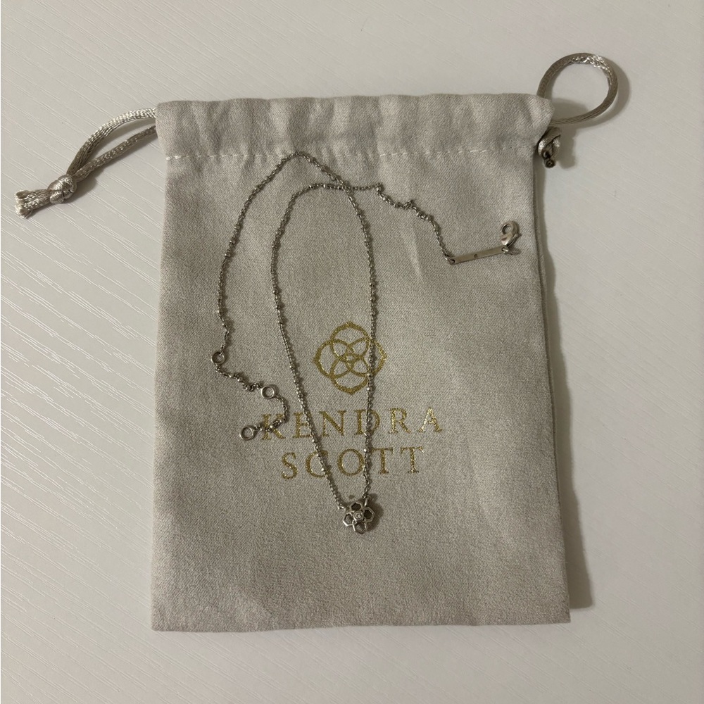 Kendra Scott silver flower necklace
